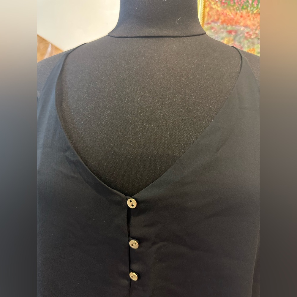 Loft Black camisole tank Top can be wear under blazer casual Classic look Size M - Picture 4 of 10